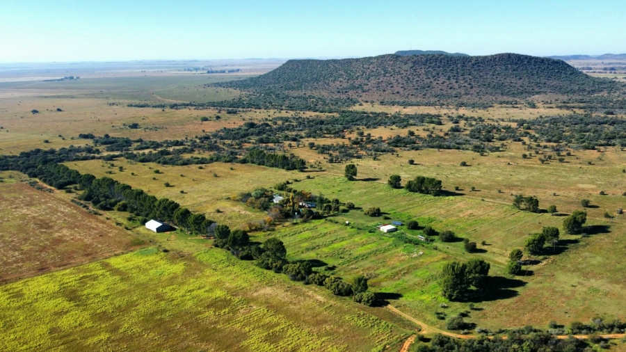 3 Bedroom Property for Sale in Bloemfontein Rural Free State